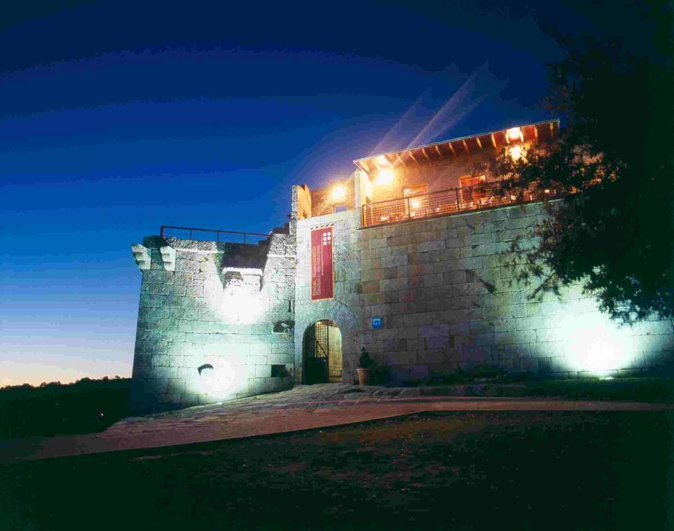 Hotel Monumento Castelo De Maceda Екстер'єр фото