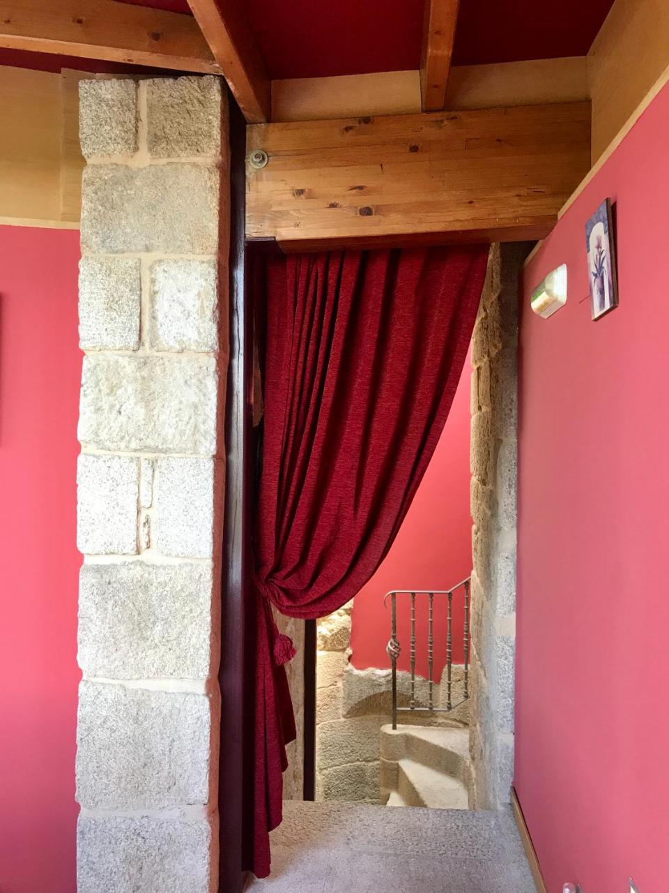 Hotel Monumento Castelo De Maceda Екстер'єр фото